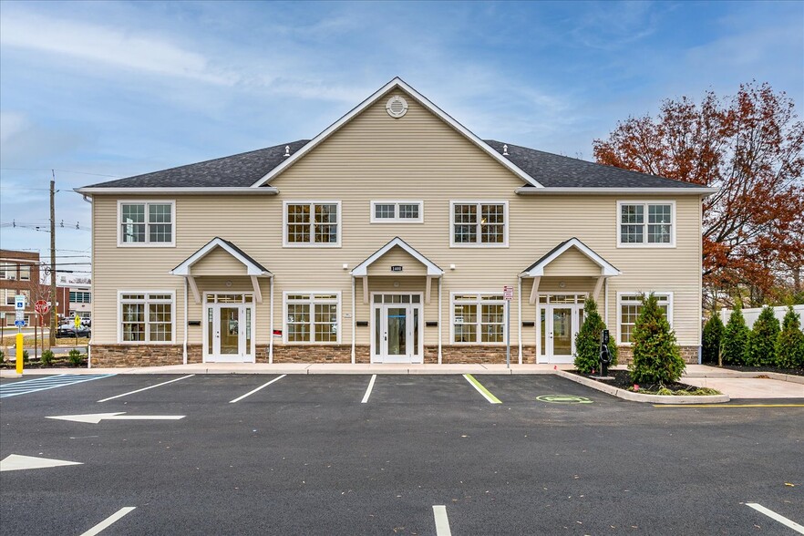 Primary Photo Of 1400 Hamilton Blvd, South Plainfield Office For Lease