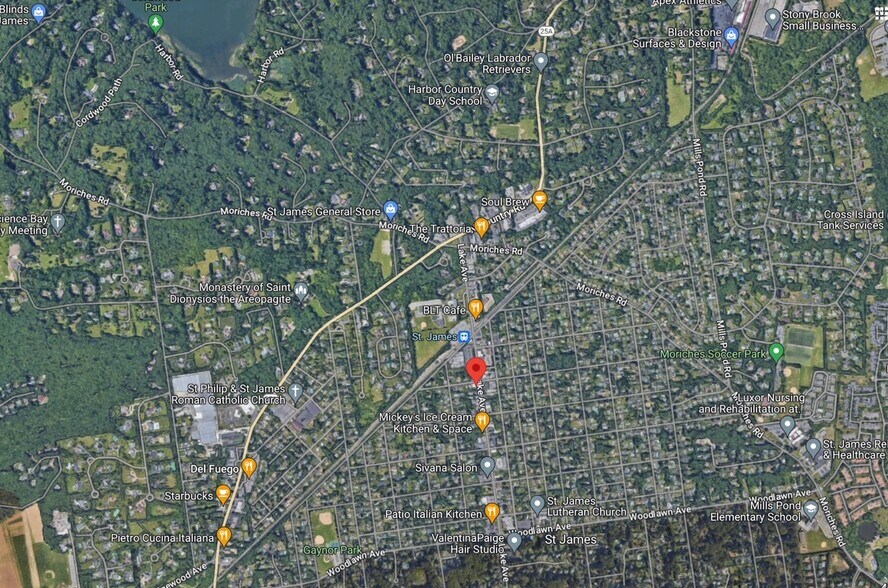 More Photos Of 438 Lake Ave, Saint James Storefront For Lease