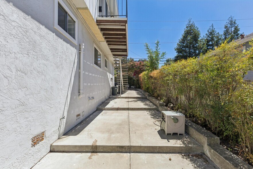 More Photos Of 3851 Vineyard Ave, Pleasanton Multifamily For Sale