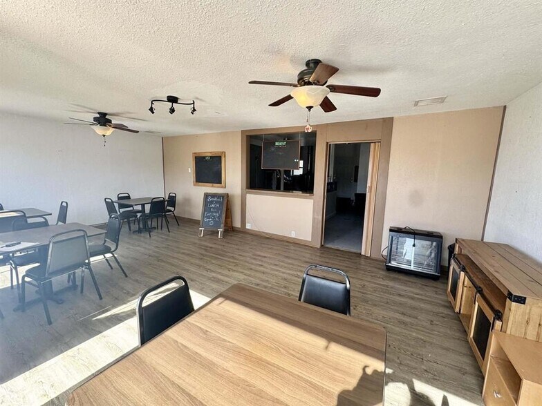 More Photos Of 218 Main St, Coldwater Restaurant For Sale