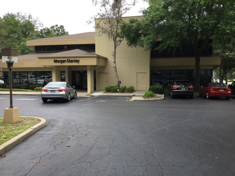 More Photos Of 2303 SE 17th St, Ocala Coworking Space