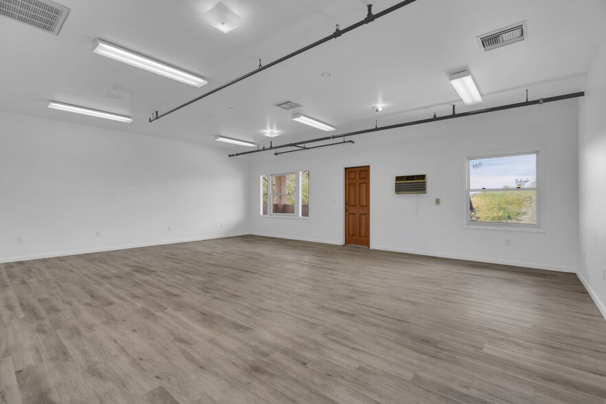 More Photos Of 639 N 6th Ave, Tucson Office For Sale