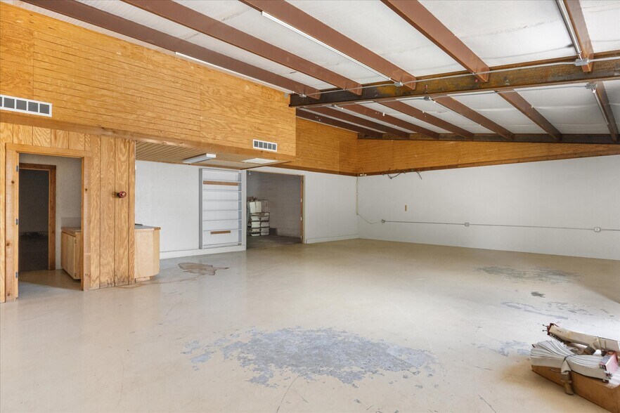 More Photos Of 301 S Main, Meridian Industrial For Sale