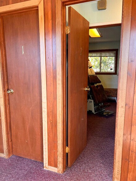 More Photos Of 1225 S Main St, Willits Medical For Sale