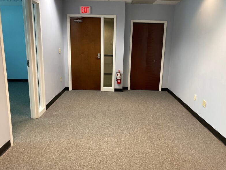 More Photos Of 855 Route 146, Clifton Park Office For Lease