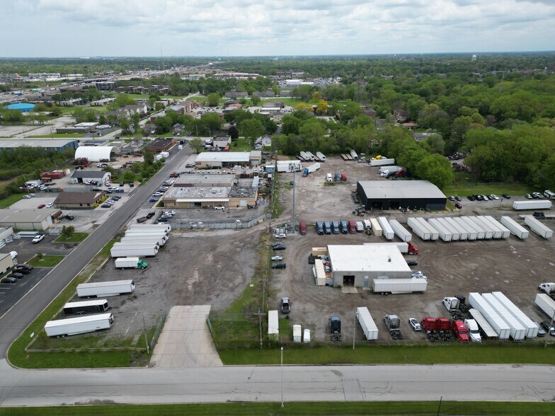 More Photos Of 17735 Chappel Ave, Lansing Industrial For Sale