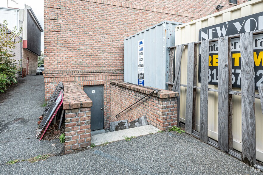 More Photos Of 607 Sunrise Hwy, Bellmore Storefront Retail Office For Sale