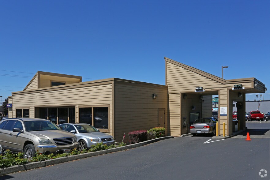 More Photos Of 6829 NE Highway 99, Vancouver Fast Food For Sale