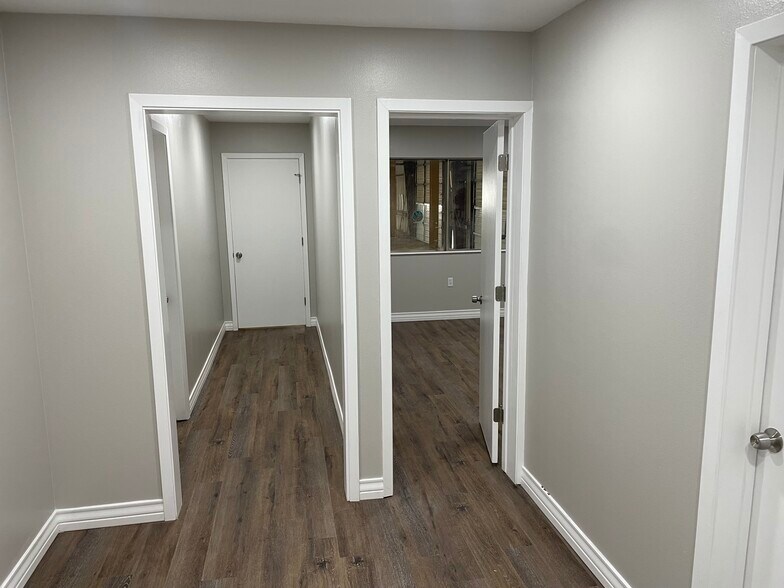 More Photos Of 6654 Leopard St, Corpus Christi Warehouse For Sale