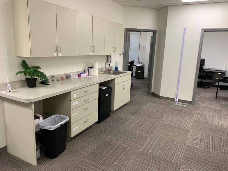 More Photos Of 207 Pine St, Syracuse Office For Lease