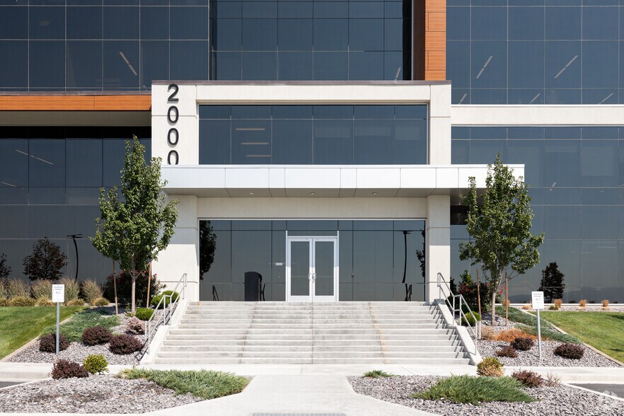 More Photos Of 2000 W Ashton Blvd, Lehi Office For Lease