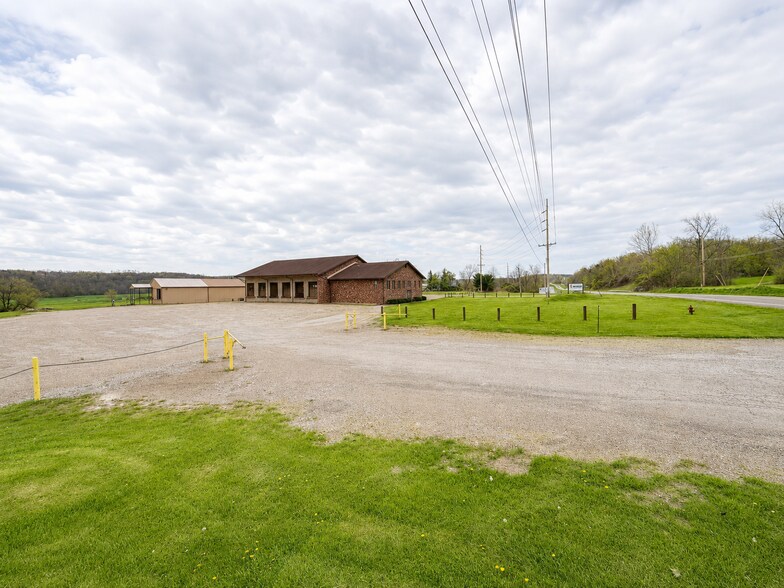 More Photos Of 4550 Roseville Rd, Roseville Truck Terminal For Sale