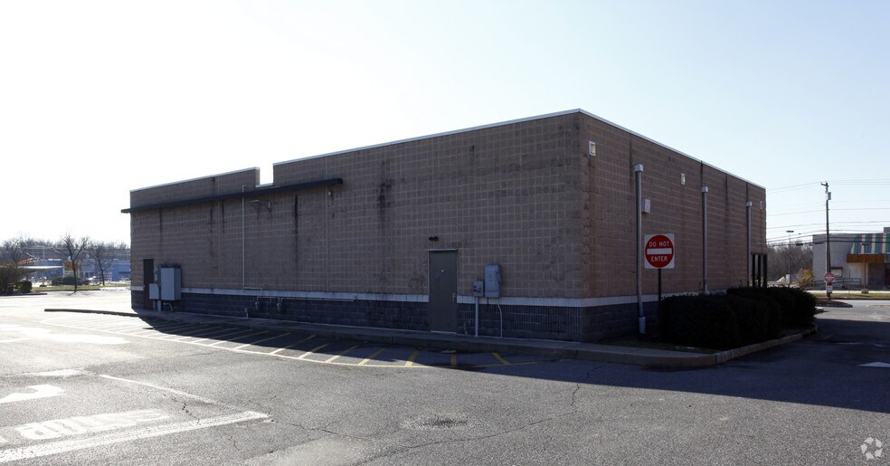 More Photos Of 71 S White Horse Pike, Stratford Freestanding For Lease