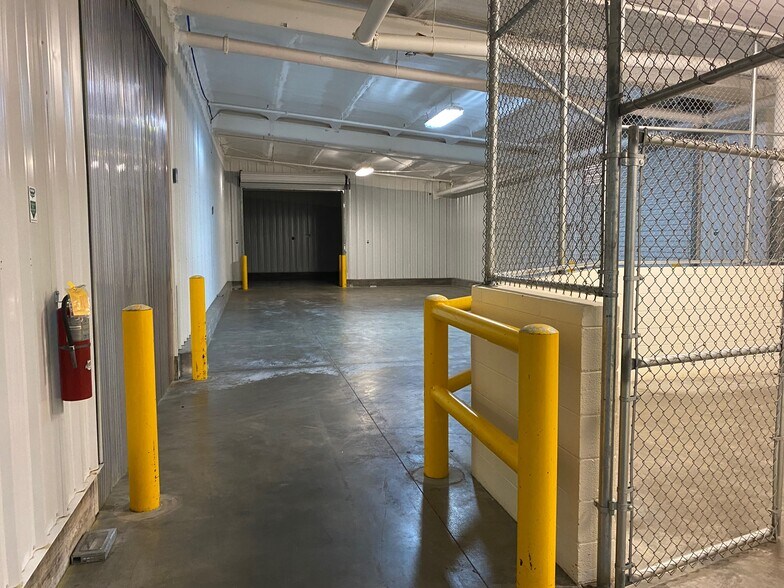 More Photos Of 525 Industrial Park Rd, Sylvania Refrigeration Cold Storage For Lease