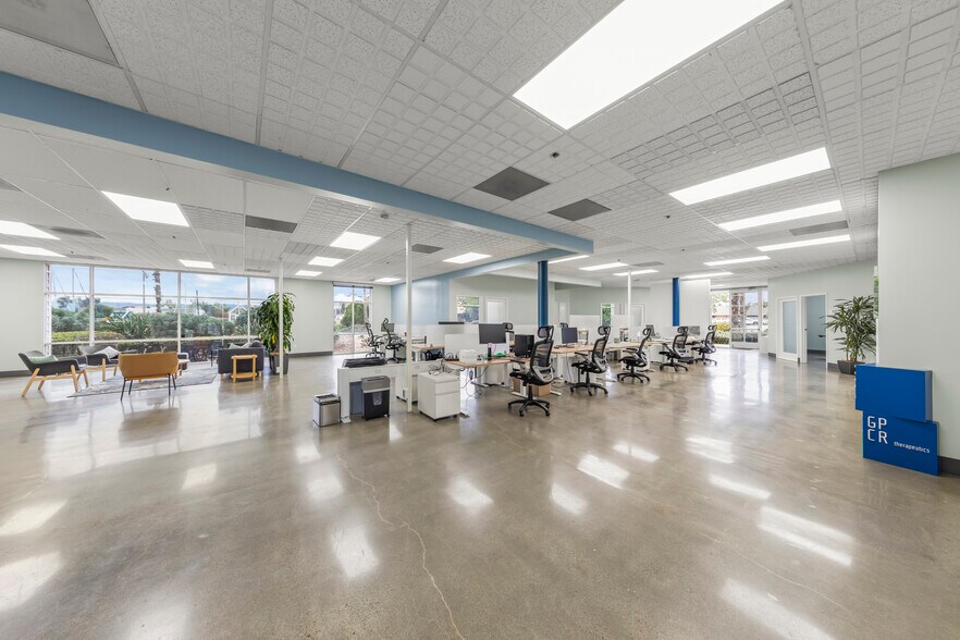More Photos Of 400 Seaport Ct, Redwood City Medical For Lease