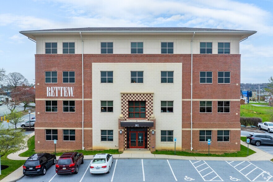 More Photos Of 3020 Columbia Ave, Lancaster Office For Sale