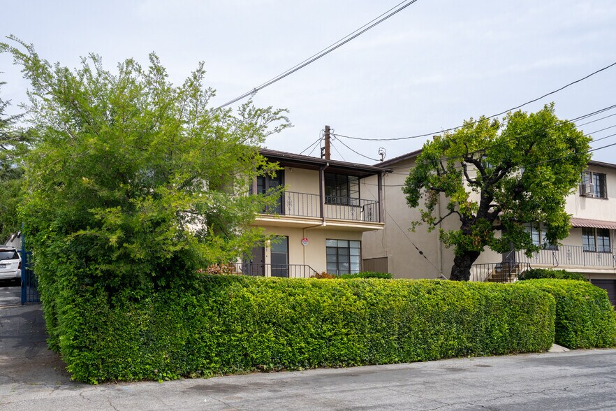 More Photos Of 2629-2643 1/2 Lake Ave, Altadena Apartments For Sale