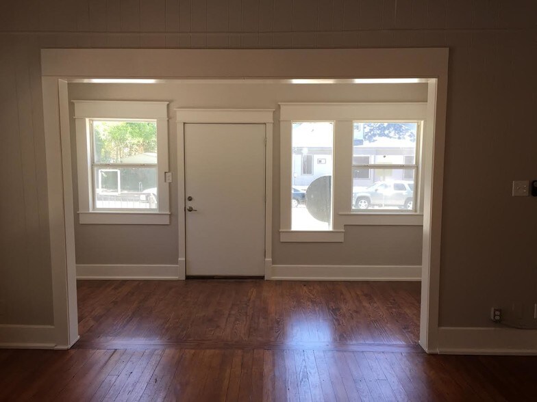 More Photos Of 1600 Nueces St, Austin Office For Lease