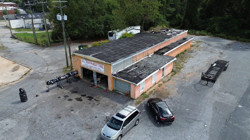 More Photos Of 2164 Campbellton Rd SW, Atlanta Auto Repair For Sale