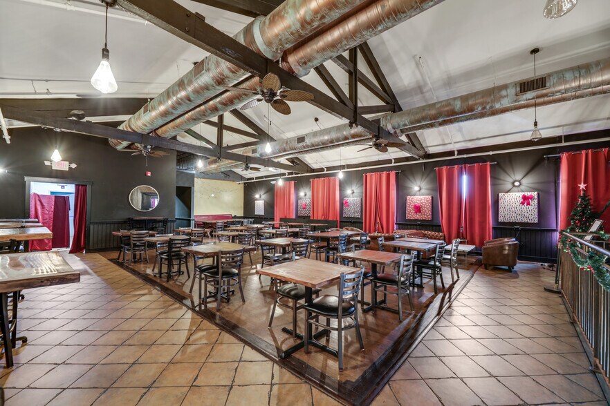 More Photos Of 285 Glenwood Ave, Bloomfield Restaurant For Sale