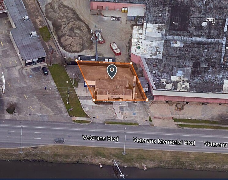 More Photos Of 5249 Veterans Memorial Blvd, Metairie Bank For Lease