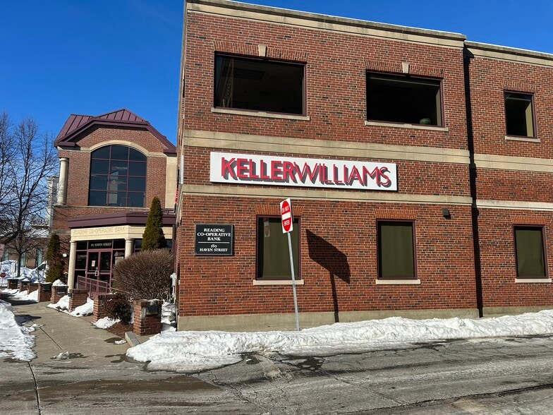 More Photos Of 180 Haven St, Reading Office For Lease