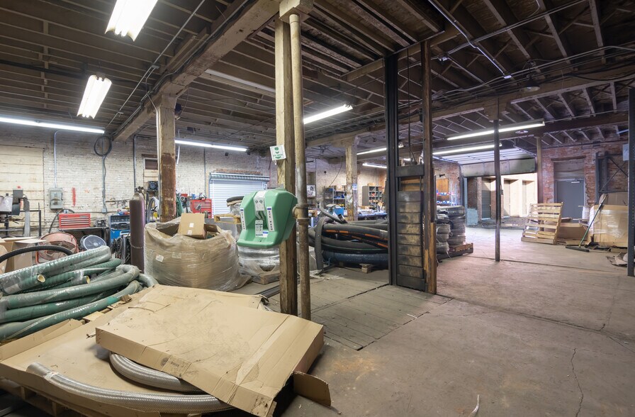 More Photos Of 425 E Front St, Monroe Manufacturing For Lease