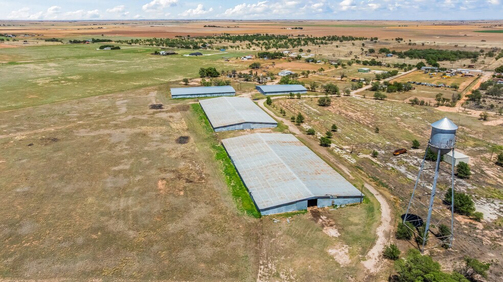 More Photos Of 901 Underwood Street, Littlefield Warehouse For Sale