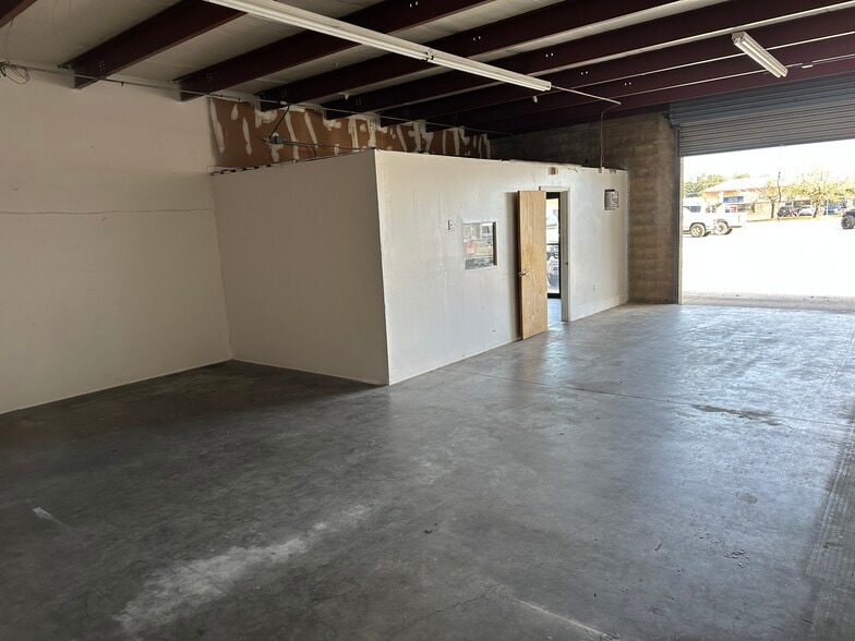 More Photos Of 1706 N Magnolia Ave, Ocala Storefront For Sale