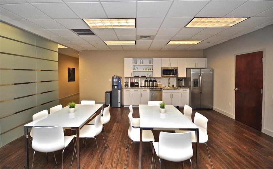 Photo of 15th Floor Ste 