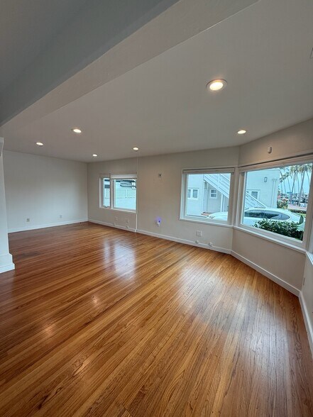 More Photos Of 7880 Exchange Pl, La Jolla Freestanding For Lease