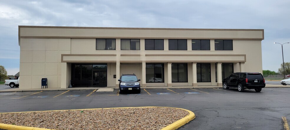Primary Photo Of 7667 NW Prairie View Rd, Kansas City Office For Lease