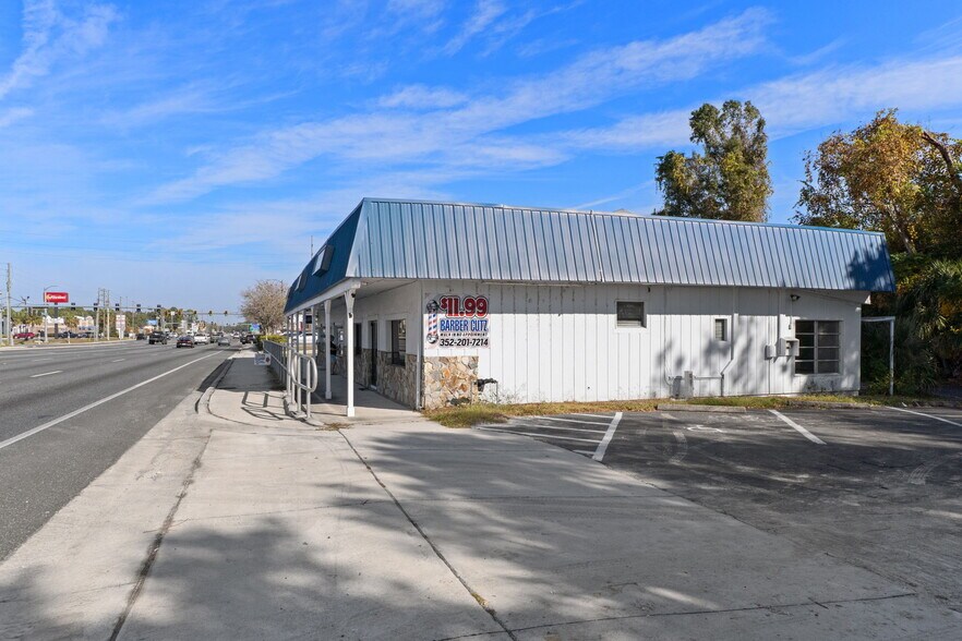 More Photos Of 4065 S Suncoast Blvd, Homosassa Storefront Retail Office For Sale