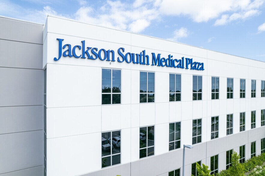 More Photos Of 15155 SW 97th Ave, Miami Medical For Lease