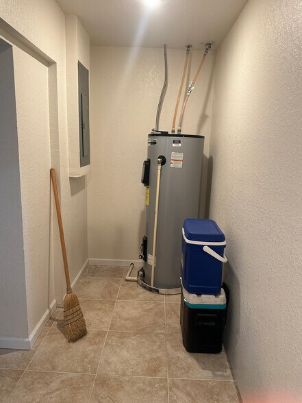 More Photos Of 4440 NW 155th St, Reddick Specialty For Sale