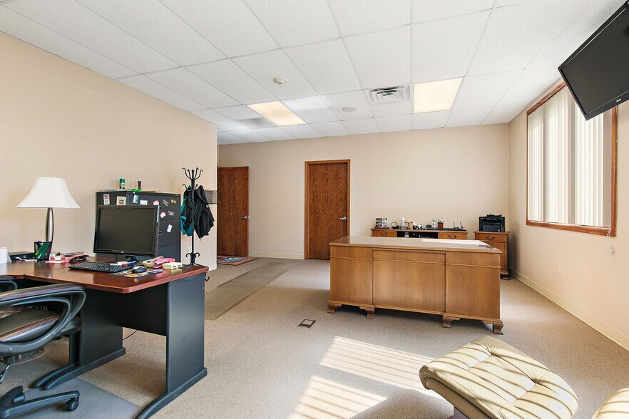 More Photos Of 203 Commercial Dr, Yorkville Warehouse For Sale