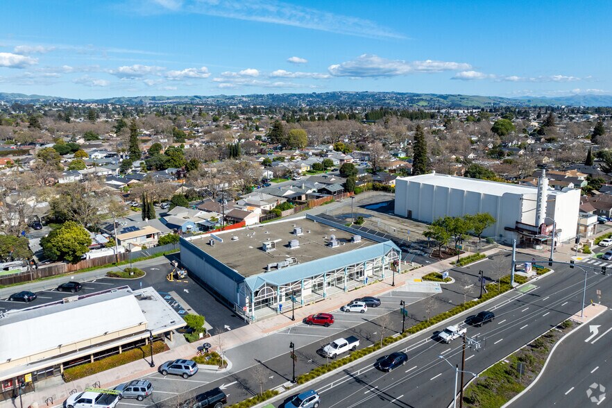 More Photos Of 16020-16032 Hesperian Blvd, San Lorenzo Freestanding For Lease