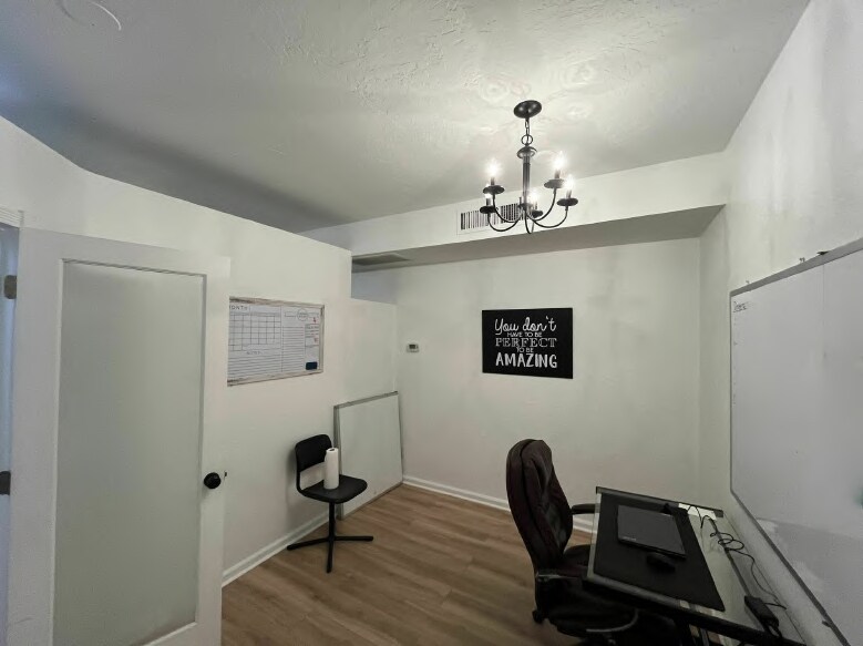 More Photos Of 6730 E McDowell Rd, Scottsdale Office For Sale