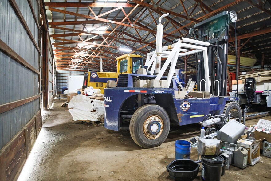 More Photos Of 35699 Highway 61 Blvd, Lake City Specialty For Sale