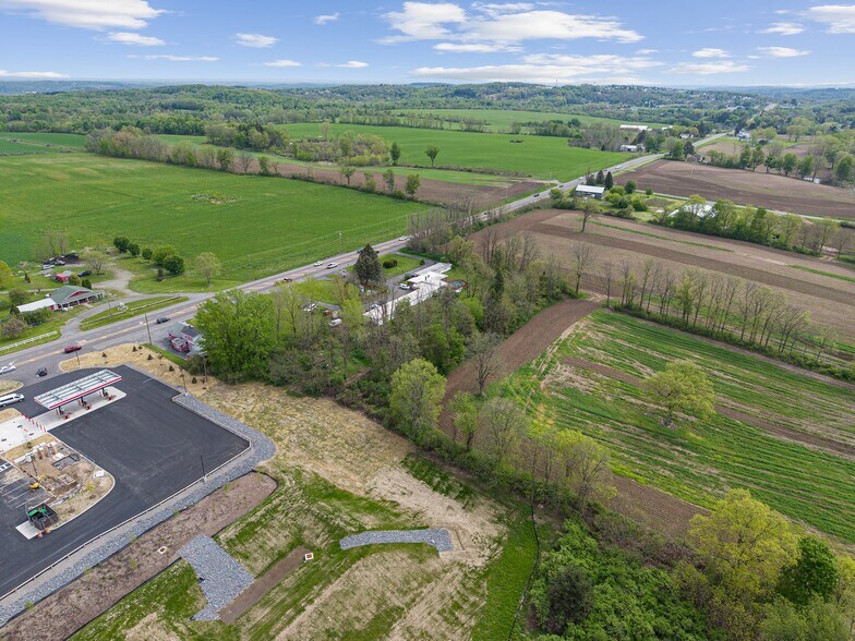 More Photos Of 2100 W Genesee Tpke, Camillus Hospitality For Sale