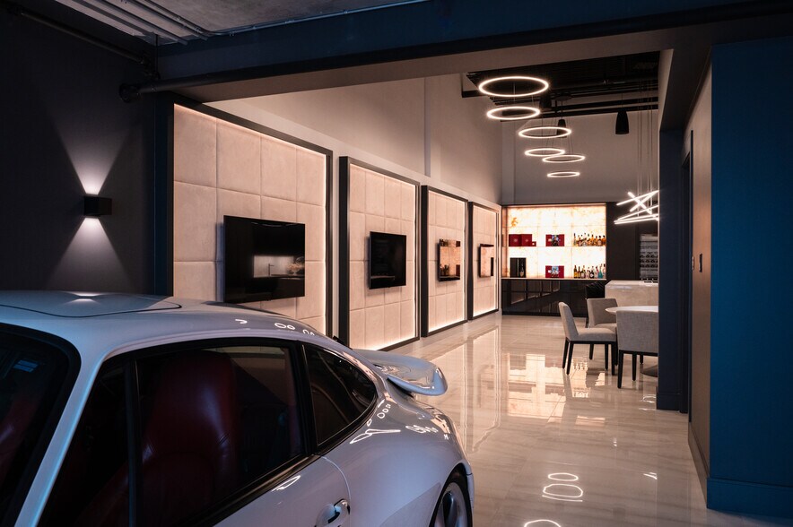 More Photos Of 13880 Wireless Way, Richmond Warehouse For Sale