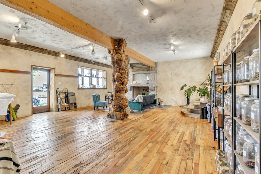 More Photos Of 32 E Utah Ave, Payson General Retail For Lease