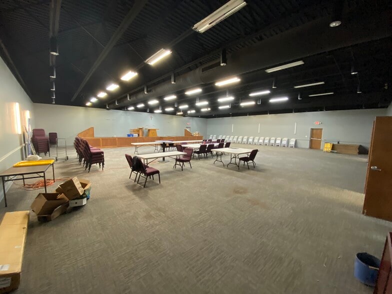 More Photos Of 1132 Pickett Rd, Norfolk Research And Development For Sale