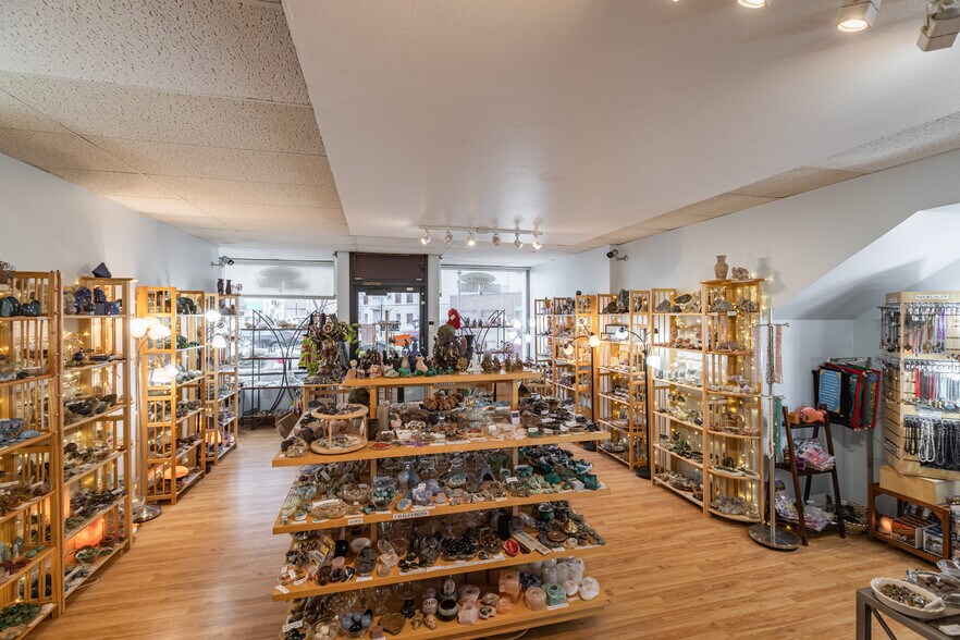 More Photos Of 515 Main St, La Crosse General Retail For Lease