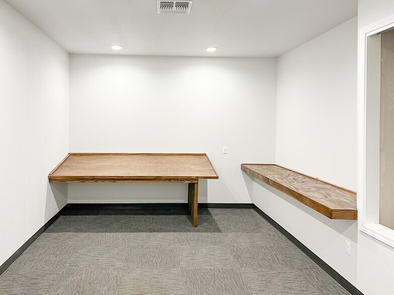 More Photos Of 3387 W Riego Rd, Elverta Warehouse For Sale