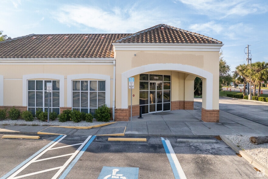 More Photos Of 18940 S Tamiami Trl, Fort Myers Medical For Lease
