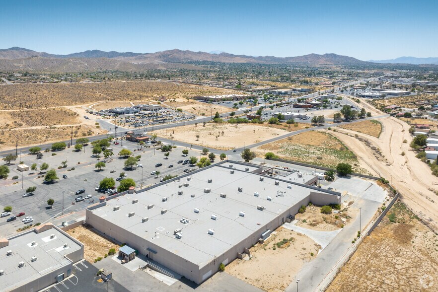 More Photos Of 57980 Twentynine Palms Hwy, Yucca Valley General Retail For Sale