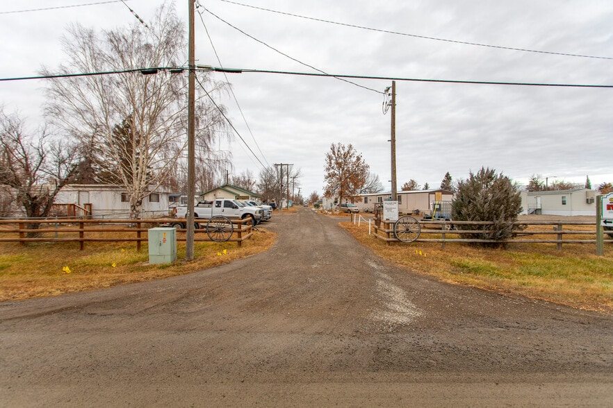 More Photos Of 309 S Minnesota St, Conrad Manufactured Housing Mobile Home Park For Sale