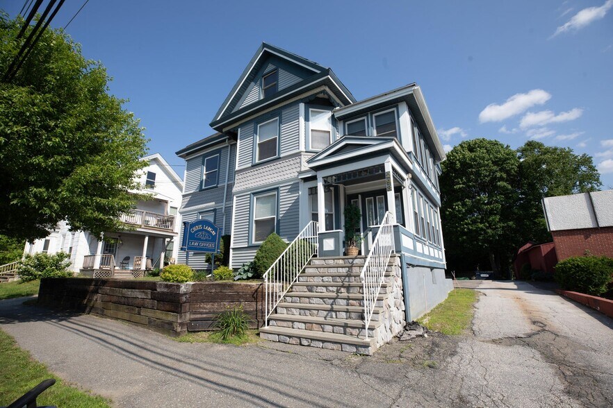 More Photos Of 293 State St, Bangor Office For Sale