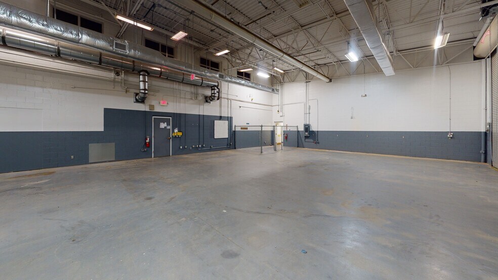 More Photos Of 7001 Pinecrest Rd, Raleigh Office For Lease